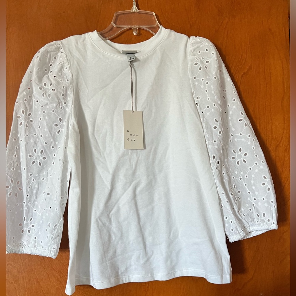 BNWT A New Day Blouse.  Size: XS white in color